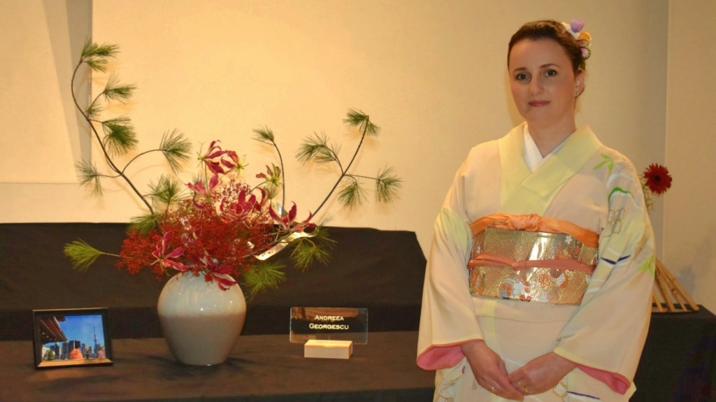 Pe calea florilor | Andreea Georgescu, profesoară de ikebana, despre arta japoneză a aranjamentelor florale, cultura niponă și Școala&nbsp;Sogetsu