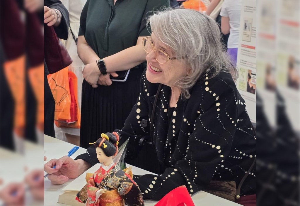 Angela Hondru lansează „888 de proverbe și vorbe înțelepte din bătrâni”, dicționarul care formează o punte culturală între România și&nbsp;Japonia