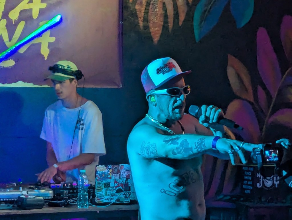 Mare, rime și bași | Macanache revine în Vama Veche. Concert pe 24 august la&nbsp;Sandalandala