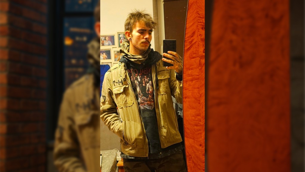 Bombastek: „Pentru mine, muzica mereu a fost chestia care dădea un sens vieții” | Interviu despre scena tekno, comunitatea SleepNot! Soundsystem și cum a ajuns să studieze pentru a produce boxe 