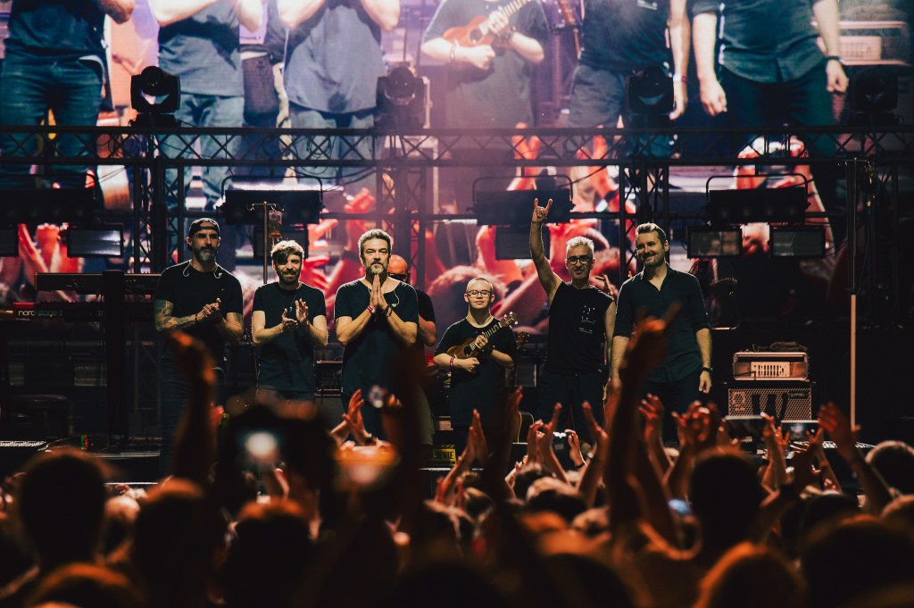 Săptămâna aceasta în București: Concert acustic Vița de Vie @ Expirat | Merry Rockmas by Emo Reunion @ B52 | Seara de muzică @ nJOY | Târg Să Fiți Cuminți @ 1UP Gamers Pub | „Despre amintiri și alte lucruri mărunte” @ Teatrul&nbsp;Apropo