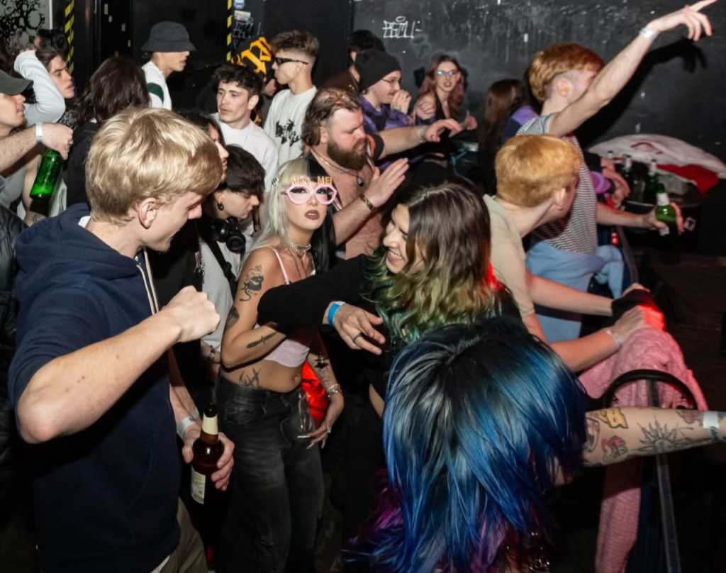 Alliance of Noise by Hardcore Union, EnKore : Hard Rave & Alpha Spectrum @ Encore – 20 februarie | White Cough: „Fac tot ce pot pentru a duce hardcore-ul mai&nbsp;departe”