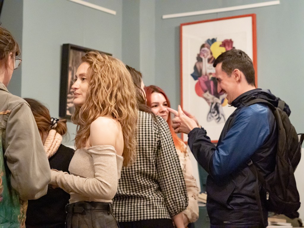 Ingrid Maschek (Săfițicuminți): „Arta ca spațiu de întâlnire, reflecție și dialog direct cu artiștii” | Vernisaj expoziție „Un act nesfârșit de tandrețe” @ Pâine Goală – 12&nbsp;februarie