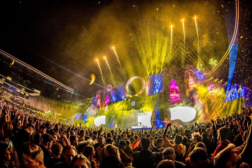 Programul UNTOLD 2026 | Ce artiști au fost confirmați pentru scenele Mainstage, Galaxy, Alchemy și DayDreaming