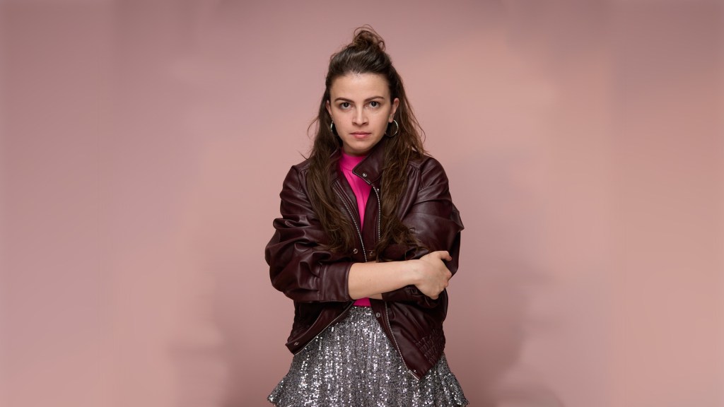 „Closer”, spectacolul care pune iubirea față în față cu adevărul, ajunge la Teatrul Actorilor din București. Claudia Moroșanu: „Am simțit o responsabilitate uriașă”